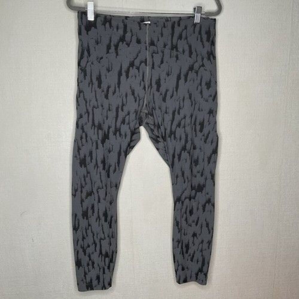 Lululemon ThreeD Camo Jacquard Asphalt Grey InStill HR Tight Women 12 Vietnam‎